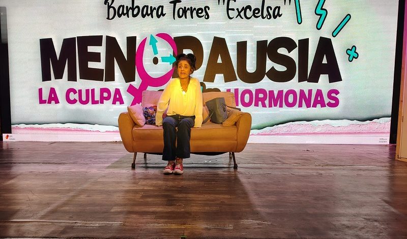 Bárbara Torres anuncia gira por Estados Unidos con “Menopausia: la culpa es de las hormonas”.